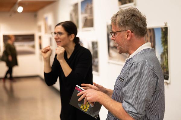 Kunsthalle Wien: VIENNA ART WEEK für Alle: ÖGS Führung "No Feeling Is Final" (14.11.2023) Foto: eSeL.at - Lorenz Seidler Foto: eSeL Lorenz Seidler