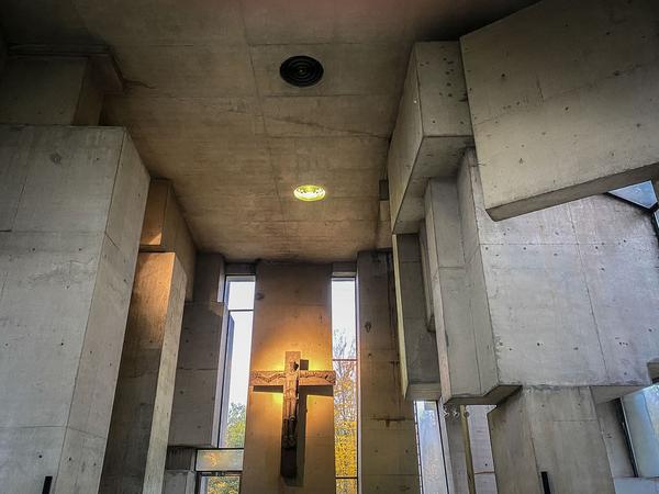 Wotruba-Kirche (2.11.2020) https://www.georgenberg.at | Foto: eSeL