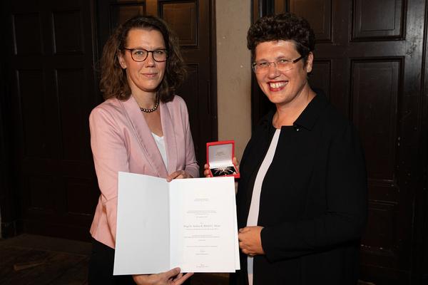 X Auguration Rektorat Akademie der Bildenden Künste Wien (Eva Blimlinger, Andrea Braidt, Karin Riegler) (Semperdepot, 19.9.2019) https://www.akbild.ac.at | Foto: eSeL Foto: eSeL.at - Lorenz Seidler