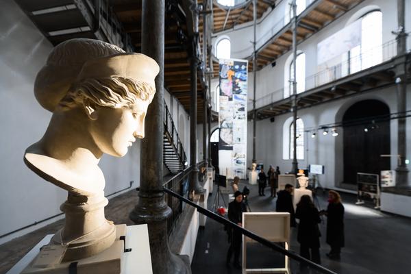 Alexander Kluge: Nachts träumen die Kulissen von ungesehenen Bildern (Akademie der bildenden Künste Wien - Prospekthof, 05.02. - 24.02.2026) Foto: eSeL.at - Joanna Pianka