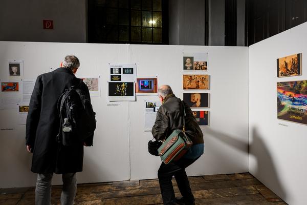 Alexander Kluge: Nachts träumen die Kulissen von ungesehenen Bildern - Eröffnung (Akademie der bildenden Künste Wien - Prospekthof, 05.02.2026) Foto: eSeL.at - Joanna Pianka