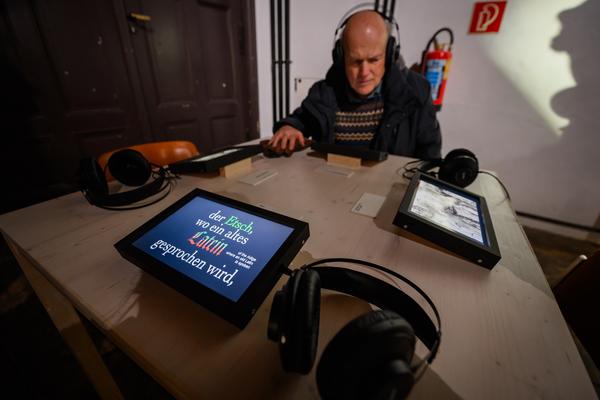 Alexander Kluge: Nachts träumen die Kulissen von ungesehenen Bildern - Eröffnung (Akademie der bildenden Künste Wien - Prospekthof, 05.02.2026) Foto: eSeL.at - Joanna Pianka