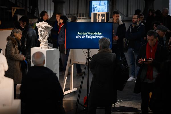 Alexander Kluge: Nachts träumen die Kulissen von ungesehenen Bildern - Eröffnung (Akademie der bildenden Künste Wien - Prospekthof, 05.02.2026) Foto: eSeL.at - Joanna Pianka