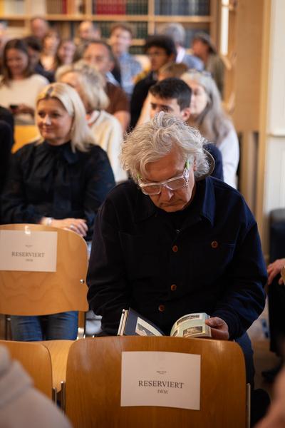 "Anecdotes and Arguments: How the colour of individual life allows for broader interpretations of the Holocaust" Timothy Snyder in conversation with Stephen Naron (Sigmund Freud Museum, 18.5.2026) Foto: eSeL.at - Lorenz Seidler