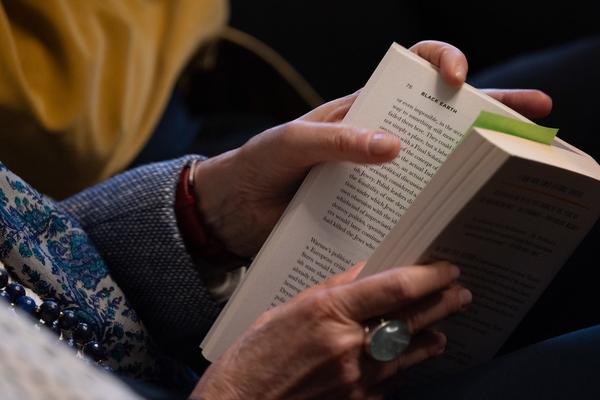 "Anecdotes and Arguments: How the colour of individual life allows for broader interpretations of the Holocaust" Timothy Snyder in conversation with Stephen Naron (Sigmund Freud Museum, 18.5.2026) Foto: eSeL.at - Lorenz Seidler