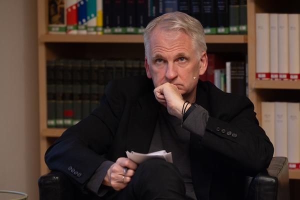 "Anecdotes and Arguments: How the colour of individual life allows for broader interpretations of the Holocaust" Timothy Snyder in conversation with Stephen Naron (Sigmund Freud Museum, 18.5.2026) Foto: eSeL.at - Lorenz Seidler