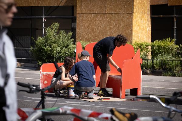 Angewandte Festival 2025: Monuments of the Future. Platzgestaltung Abt. Design Investigations (Oskar Kokoschka Platz, 25.6. - 28.6.2025) Foto: eSeL.at - Lorenz Seidler