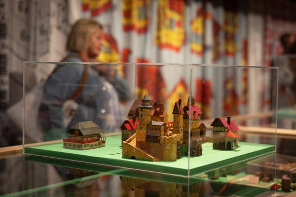 Architekturbaukästen 1890-1990. Die große Mitspielausstellung (MAK - Kunstblättersaal &amp; Offene Direktion, 7.10.2026 – 14.3.2027) Foto: eSeL.at - Lorenz Seidler