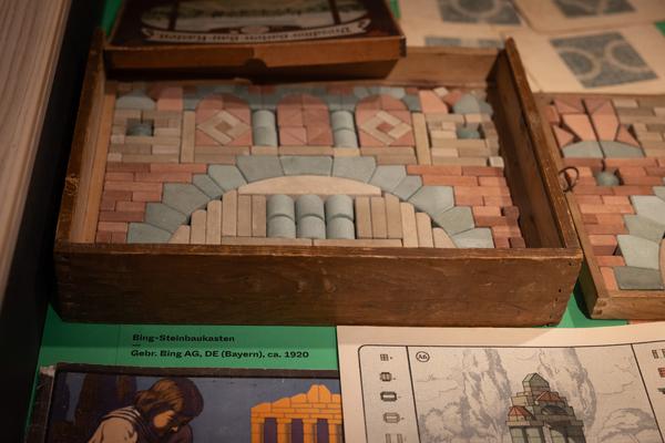 Architekturbaukästen 1890-1990. Die große Mitspielausstellung (MAK - Kunstblättersaal &amp; Offene Direktion, 7.10.2026 – 14.3.2027) Foto: eSeL.at - Lorenz Seidler
