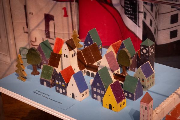 Architekturbaukästen 1890-1990. Die große Mitspielausstellung (MAK - Kunstblättersaal &amp; Offene Direktion, 7.10.2026 – 14.3.2027) Foto: eSeL.at - Lorenz Seidler
