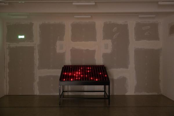 Jeremy Shaw &quot;Towards Logarithmic Delay&quot; (Secession, 29.5. – 31.8.2025) Foto: eSeL.at - Lorenz Seidler