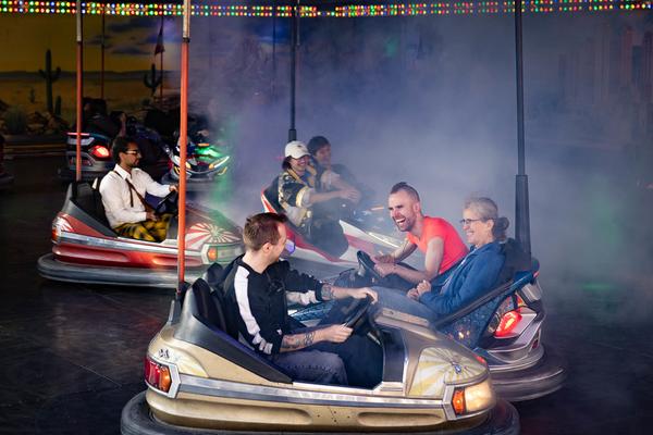 &quot;Autodestruct me, baby!&quot; Posthuman Social Club #5 (Super Autodrome / Prater Wien, 9.7.2025) Foto: eSeL.at - Lorenz Seidler