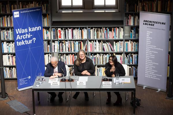 Neue Direktorin des Architektur-zentrum Wien: Doris Kleilein (Pressekonferenz AzW Bibliothek, 22.4.2026) Foto: eSeL.at - Lorenz Seidler