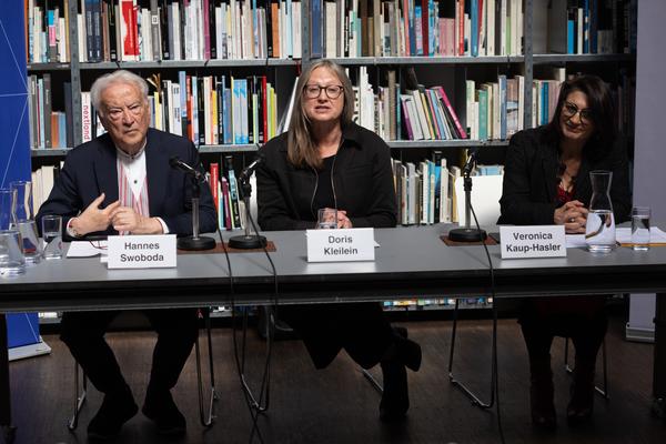 Neue Direktorin des Architektur-zentrum Wien: Doris Kleilein (Pressekonferenz AzW Bibliothek, 22.4.2026) Foto: eSeL.at - Lorenz Seidler