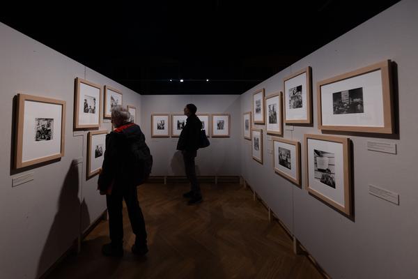 Barbara Pflaum: Schaufenster des Alltags (MAK, 15.4. - 16.8.2026) Foto: eSeL.at - Lorenz Seidler