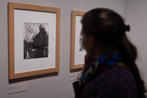 Barbara Pflaum: Schaufenster des Alltags (MAK, 15.4. - 16.8.2026) Foto: eSeL.at - Lorenz Seidler