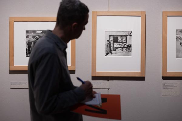 Barbara Pflaum: Schaufenster des Alltags (MAK, 15.4. - 16.8.2026) Foto: eSeL.at - Lorenz Seidler