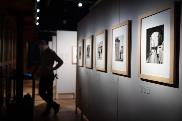 Barbara Pflaum: Schaufenster des Alltags (MAK, 15.4. - 16.8.2026) Foto: eSeL.at - Lorenz Seidler