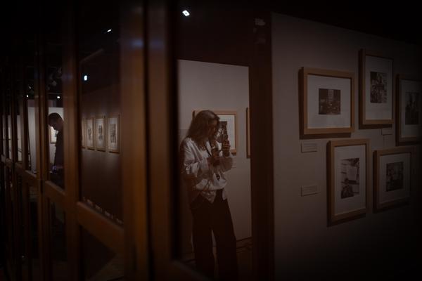 Barbara Pflaum: Schaufenster des Alltags (MAK, 15.4. - 16.8.2026) Foto: eSeL.at - Lorenz Seidler