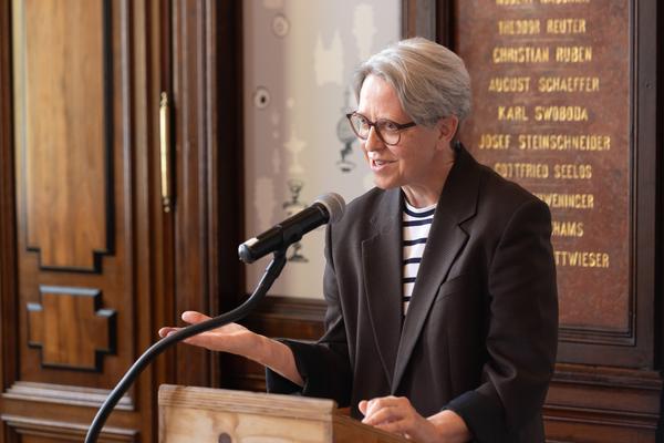 Festakt: Berufstitel "Professorin" an Frau Dr.in Johanna Schwanberg (Künstlerhaus Ranftlzimmer, 21.4.2026) Foto: eSeL.at - Lorenz Seidler