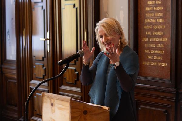 Festakt: Berufstitel "Professorin" an Frau Dr.in Johanna Schwanberg (Künstlerhaus Ranftlzimmer, 21.4.2026) Foto: eSeL.at - Lorenz Seidler