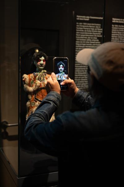 Blutregen. Fotografie und Waffenhandel (Weltmuseum Wien, 29.9.2026 - 18.4.2027) Foto: eSeL.at - Lorenz Seidler
