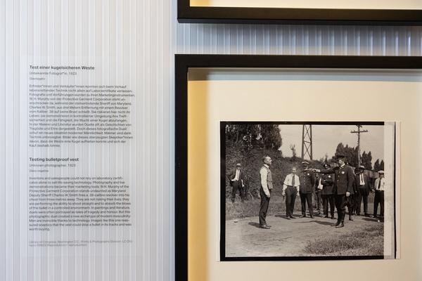 Blutregen. Fotografie und Waffenhandel (Weltmuseum Wien, 29.9.2026 - 18.4.2027) Foto: eSeL.at - Lorenz Seidler