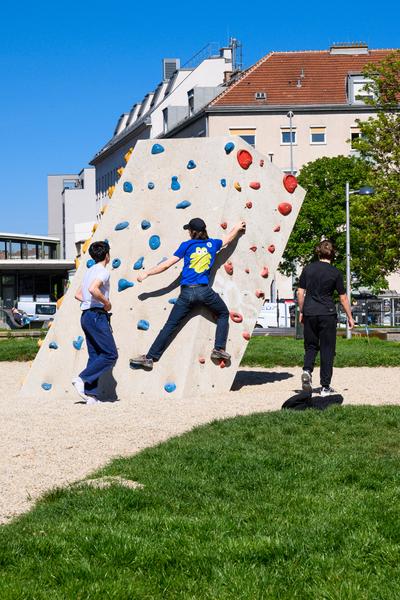 Creatives for Vienna – Making Spaces X Klima Biennale Wien: Bruno – Workshop „Let’s Bruno“ (Bruno-Pittermann-Platz, 24.04.2026) Foto: Wirtschaftsagentur Wien / eSeL.at - Joanna Pianka