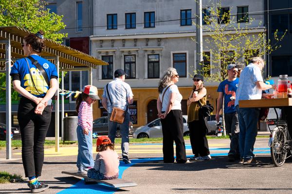 Creatives for Vienna – Making Spaces X Klima Biennale Wien: Bruno – Workshop „Let’s Bruno“ (Bruno-Pittermann-Platz, 24.04.2026) Foto: Wirtschaftsagentur Wien / eSeL.at - Joanna Pianka
