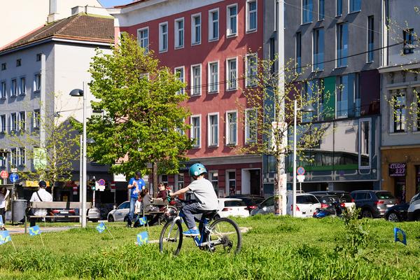Creatives for Vienna – Making Spaces X Klima Biennale Wien: Bruno – Workshop „Let’s Bruno“ (Bruno-Pittermann-Platz, 24.04.2026) Foto: Wirtschaftsagentur Wien / eSeL.at - Joanna Pianka