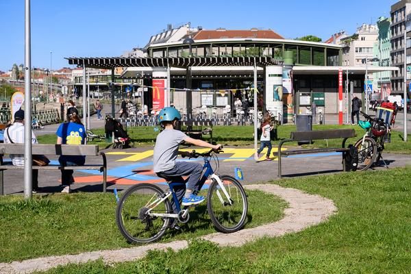 Creatives for Vienna – Making Spaces X Klima Biennale Wien: Bruno – Workshop „Let’s Bruno“ (Bruno-Pittermann-Platz, 24.04.2026) Foto: Wirtschaftsagentur Wien / eSeL.at - Joanna Pianka