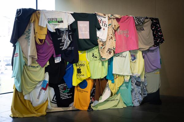 Burn The Diaries, Read Them Out Loud (Kunsthalle Wien Karlsplatz, 5.6. - 19.10.2025) Foto: eSeL.at - Lorenz Seidler