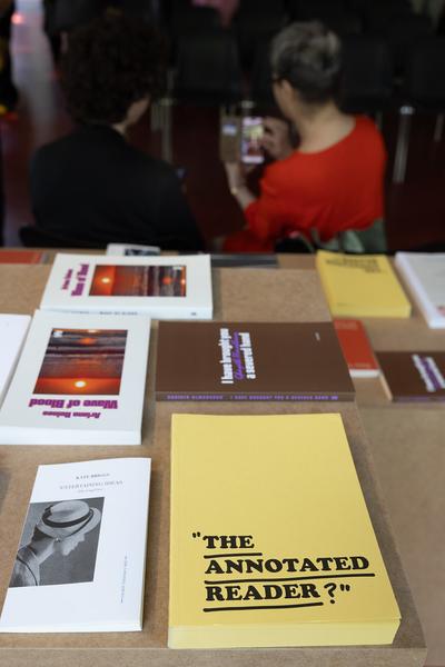 Burn The Diaries, Read Them Out Loud (Kunsthalle Wien Karlsplatz, 5.6. - 19.10.2025) Foto: eSeL.at - Lorenz Seidler