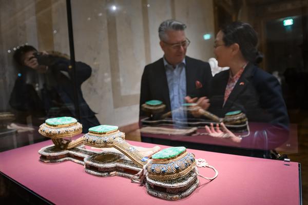 Chinesische Kunst aus der Verbotenen Stadt (KHM Goldener Saal Kunstkammer, 02.12.2025 - 06.04.2026) Foto: eSeL.at - Joanna Pianka