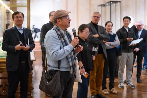 Chinesische Kunst aus der Verbotenen Stadt (KHM Goldener Saal Kunstkammer, 02.12.2025 - 06.04.2026) Foto: eSeL.at - Joanna Pianka