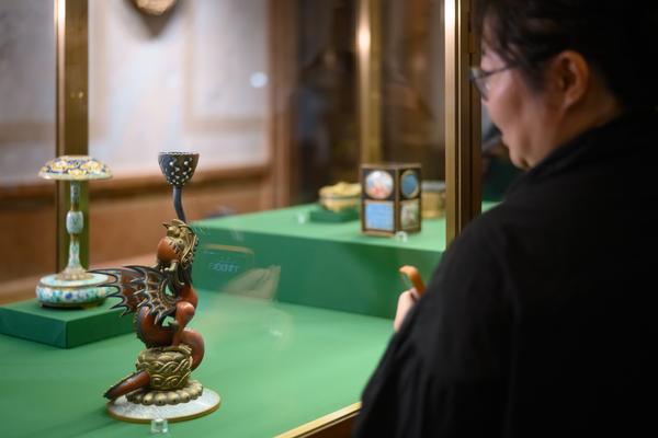 Chinesische Kunst aus der Verbotenen Stadt (KHM Goldener Saal Kunstkammer, 02.12.2025 - 06.04.2026) Foto: eSeL.at - Joanna Pianka