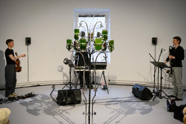 Choir of Kin – Photosynthesizer: Live Activation I (das weisse haus, 16.04.2026) Foto: eSeL.at - Joanna Pianka