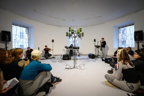 Choir of Kin – Photosynthesizer: Live Activation I (das weisse haus, 16.04.2026) Foto: eSeL.at - Joanna Pianka