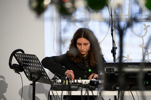 Choir of Kin – Photosynthesizer: Live Activation I (das weisse haus, 16.04.2026) Foto: eSeL.at - Joanna Pianka