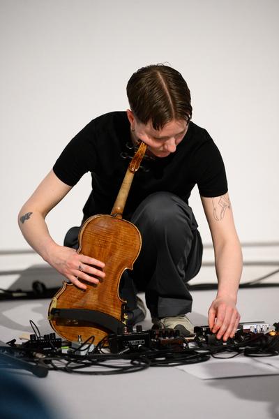 Choir of Kin – Photosynthesizer: Live Activation I (das weisse haus, 16.04.2026) Foto: eSeL.at - Joanna Pianka