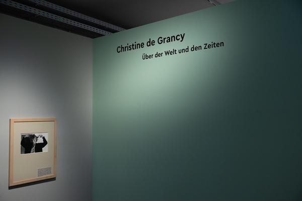Christine de Grancy "Über der Welt und den Zeiten" (Foto Arsenal Wien, 28.6. .- 21.9.2025) Foto: eSeL.at - Lorenz Seidler