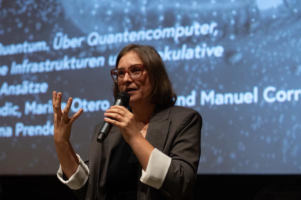 CIVA 2025: Building for Quantum: On Quantum Computing, Technological Infrastructures and Speculatevie Artistic Approaches  (Belvedere 21, 3.10.2025) Foto: eSeL.at - Lorenz Seidler