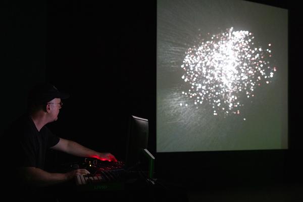 Zanshin &quot;Always Everywhere&quot; @ CIVA 2025: Indeterminate Apparatus (Belvedere 21, 3.10.2025) Foto: eSeL.at - Lorenz Seidler