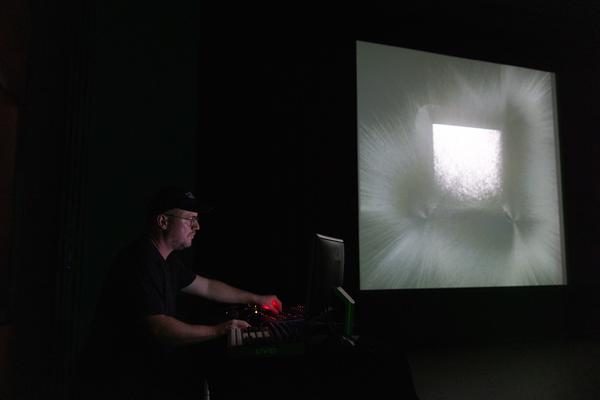 Zanshin &quot;Always Everywhere&quot; @ CIVA 2025: Indeterminate Apparatus (Belvedere 21, 3.10.2025) Foto: eSeL.at - Lorenz Seidler