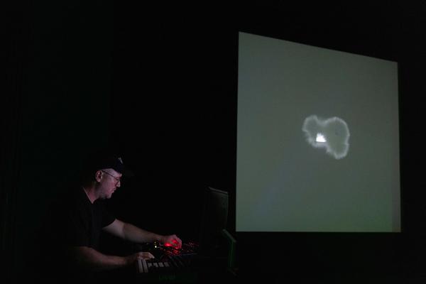 Zanshin "Always Everywhere" @ CIVA 2025: Indeterminate Apparatus (Belvedere 21, 3.10.2025) Foto: eSeL.at - Lorenz Seidler