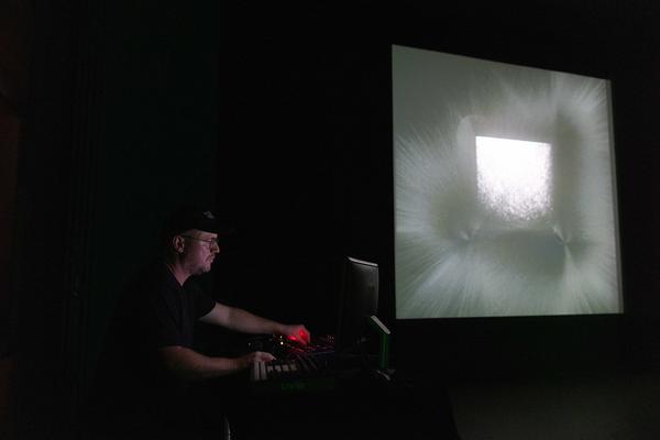 Zanshin "Always Everywhere" @ CIVA 2025: Indeterminate Apparatus (Belvedere 21, 3.10.2025) Foto: eSeL.at - Lorenz Seidler