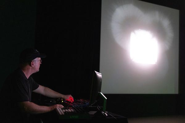 Zanshin "Always Everywhere" @ CIVA 2025: Indeterminate Apparatus (Belvedere 21, 3.10.2025) Foto: eSeL.at - Lorenz Seidler