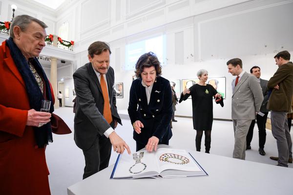 Costume Jewelry - Buchpräsentation Taschen Verlag (Dorotheum, 03.12.2025) Foto: eSeL.at - Joanna Pianka