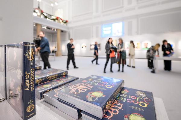 Costume Jewelry - Buchpräsentation Taschen Verlag (Dorotheum, 03.12.2025) Foto: eSeL.at - Joanna Pianka