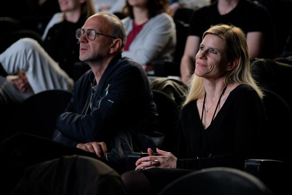 Creative Days Vienna 2025: KEYNOTES - Eva Jäger &amp; Michael Loebenstein. PERFORMANCE - Claudia Larcher and Ursula Winterauer (GISCHT) (Österreichisches Filmmuseum, 15.05.2025) Foto: eSeL.at - Joanna Pianka